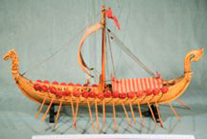 Thumbnail of Model: Gokstad Viking Ship (1913.09.0008A)