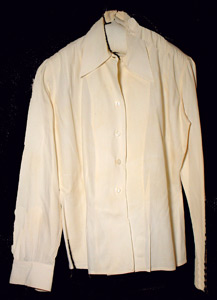 Thumbnail of WAVES Uniform Blouse (1998.06.0132)