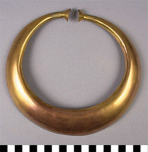 Thumbnail of Electrotype Facsimile of Gold Collar (1916.06.0008)