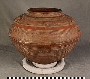 Thumbnail of Pot (2005.01.0049)