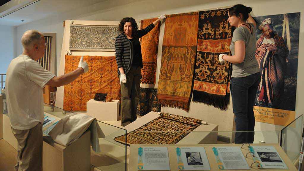 Small changes made to the Southeast Asia and Oceania: Crossroads exhibit