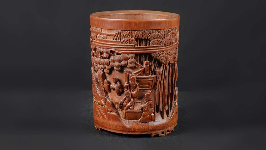 photo of a second carved brush pot