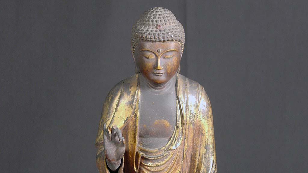 gold and gray buddha