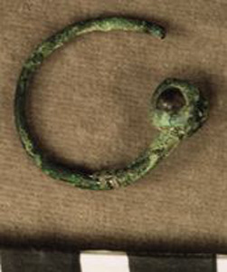 Thumbnail of Earring (1924.02.0047B)