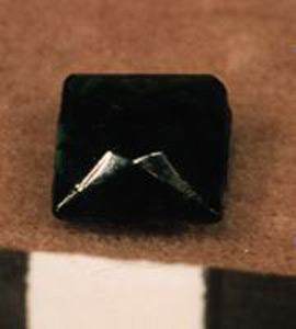 Thumbnail of Cut Faceted Stone (1924.02.0093)
