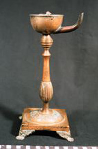 Thumbnail of Spouted Lamp ()