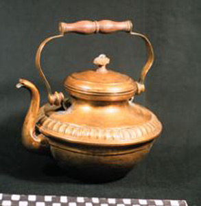 Thumbnail of Tea Kettle (1949.08.0001A)