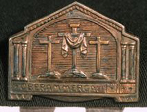 Thumbnail of Oberammergau Passion Play Souvenir Pin (1900.27.0007)