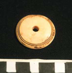 Thumbnail of Button (1914.05.0045)