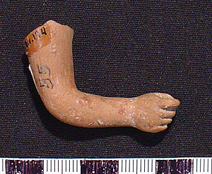 Thumbnail of Figurine Arm Fragment (1922.01.0174)
