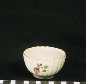 Thumbnail of Cup, Worcester (1948.05.0001A)
