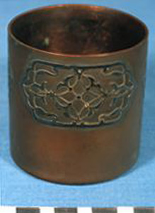 Thumbnail of Decorated Container (1949.02.0016)
