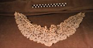 Thumbnail of Collar (1975.11.0002)
