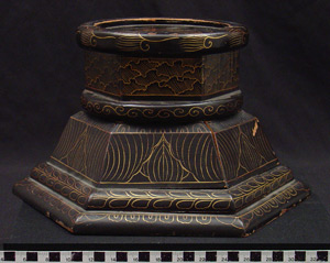 Thumbnail of Vase Stand (1995.12.0004B)