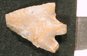 Thumbnail of Stone Tool: Point (1915.07.0034)