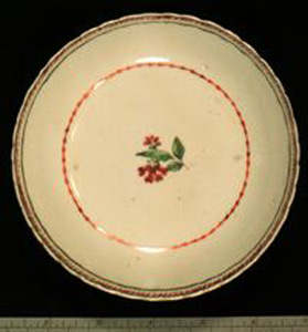 Thumbnail of Saucer (1934.01.0061)
