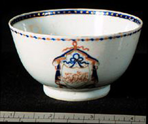 Thumbnail of Teacup (1948.04.0004A)