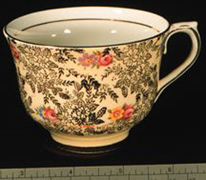 Thumbnail of Teacup (1968.05.0036A)