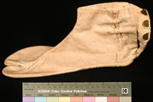 Thumbnail of Tabi, Split-Toed Sock (1996.12.0008C)