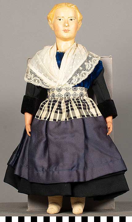 Thumbnail of Female Doll: Goes (Holland) (1913.07.0018A)
