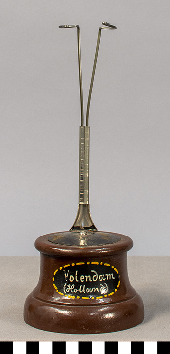 Thumbnail of Display Stand for Doll (1913.07.0027B)