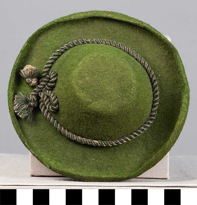 Thumbnail of Male Doll: Hat (1913.07.0045C)