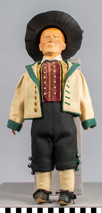 Thumbnail of Male Doll: Hallingdal (Norway) (1913.07.0049A)