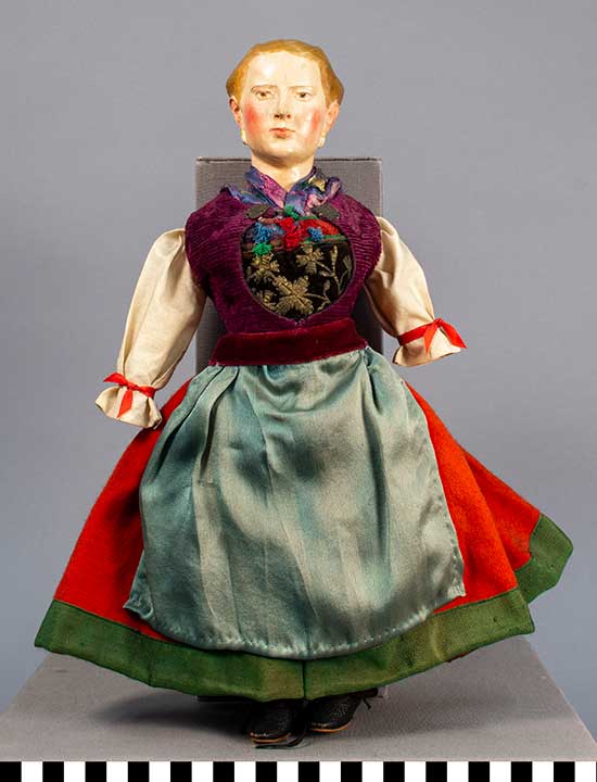 Thumbnail of Female Doll: Vierlande (Near Hamburg) (1913.07.0020A)
