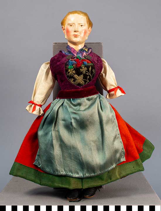 Thumbnail of Female Doll: Vierlande (Near Hamburg) (1913.07.0020A)