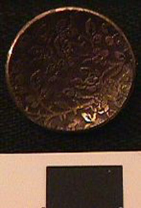 Thumbnail of Button (1972.21.0351A)