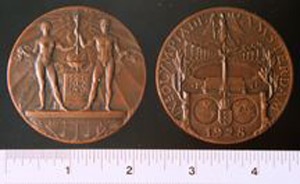 Thumbnail of Olympic Participation Medal: IX Olympiad (1977.01.0639)
