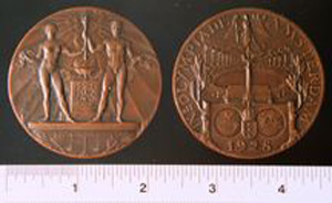 Thumbnail of Olympic Participation Medal: IX Olympiad (1977.01.0639)