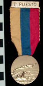Thumbnail of Award Medal: 1st Place, VII Juegos Deportivos Centroamericanos y del Caribe (1977.01.0762A)