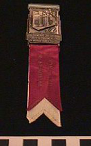 Thumbnail of Delegation President Badge: First Pan-American Games (1977.01.1418B)