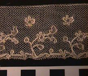 Thumbnail of Lace Trim Fragment (1984.05.0021)