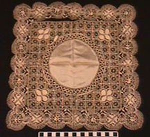 Thumbnail of Doily (1992.18.0025)