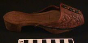 Thumbnail of Shoe (1993.19.0003)