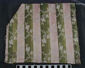 Thumbnail of Material Sample: Damask Fragment (1925.02.0118)