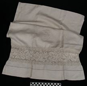 Thumbnail of Pillowcase (1940.07.0010)