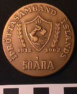 Thumbnail of Commemorative Medallion (1977.01.0624)