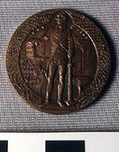 Thumbnail of Commemorative Medallion: "Gen. George Washington as a Mason" (1977.01.0678)
