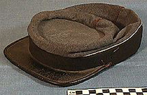 Thumbnail of Hat (1978.01.0001D)