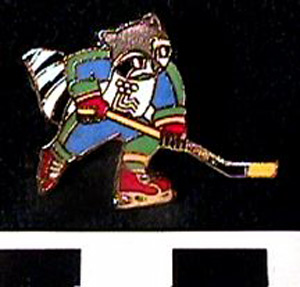 Thumbnail of Commemorative Olympic Pin:   Olympic Hockey Raccoon Mascot (1980.09.0012E)
