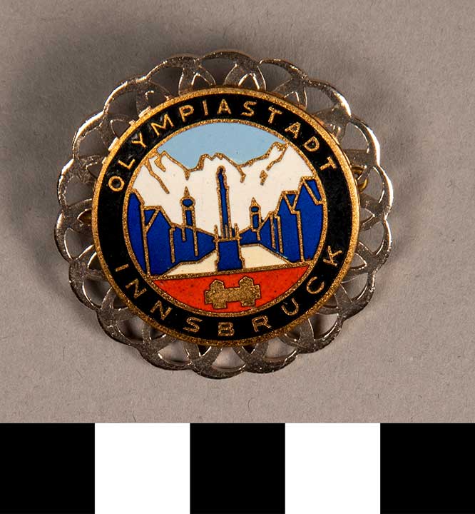 Thumbnail of Commemorative Olympic Pin:  "Olympiastadt Innsbruck" (1980.09.0036)