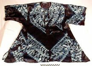 Thumbnail of Shirt (1984.08.0003A)