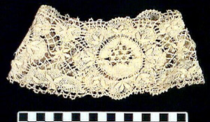 Thumbnail of Doily (1900.26.0098)