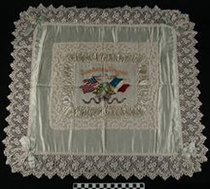 Thumbnail of Pillowcase: "Souvenir de France" (1975.01.0011)