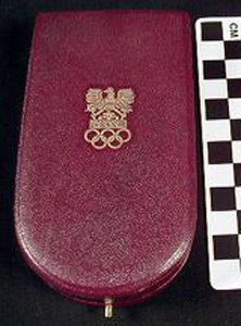 Thumbnail of Olympic Commemorative Medal Case (1977.01.0392C)