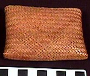 Thumbnail of Purse (1985.11.0031A)