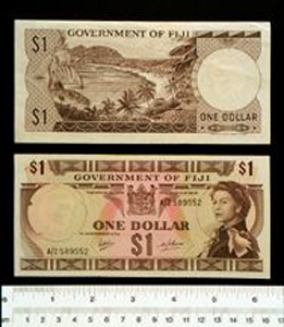 Thumbnail of Bank Note: Fiji Islands, 1 Dollar (1992.23.0453)